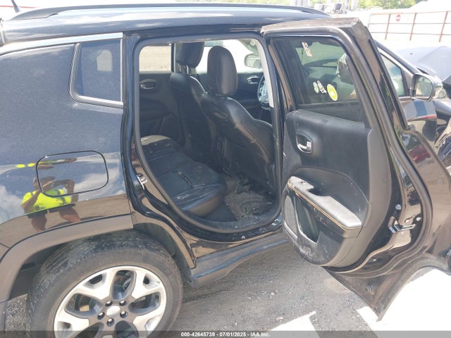 3C4NJDCB6JT437125 Jeep 2018