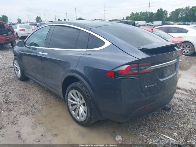2016 TESLA MODEL X 5YJXCBE26GF008806 Photo 2