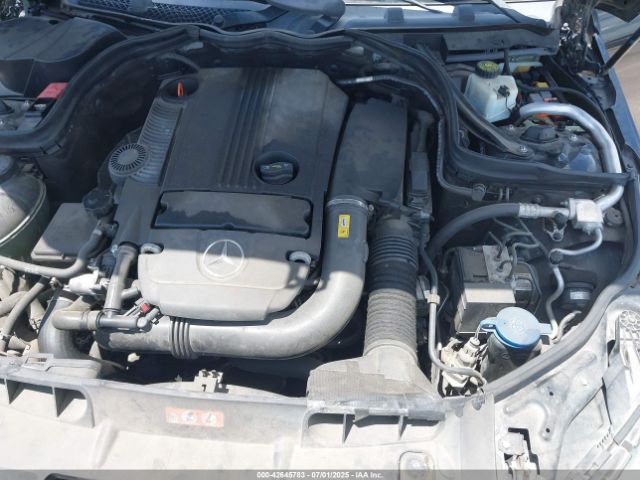2013 MERCEDES-BENZ C 250 WDDGF4HB4DR256918 Photo 9