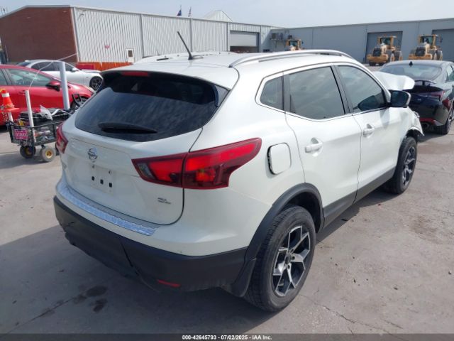 2018 NISSAN ROGUE SPORT JN1BJ1CP6JW165430 Photo 3