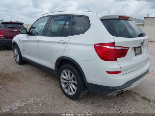 2015 BMW X3 5UXWZ7C56F0M82884 Photo 2
