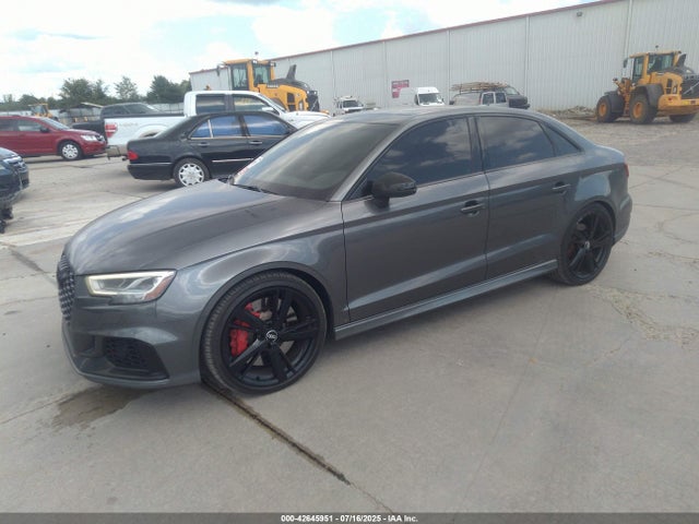 2018 AUDI RS 3 WUABWGFFXJ1901709 Photo 1