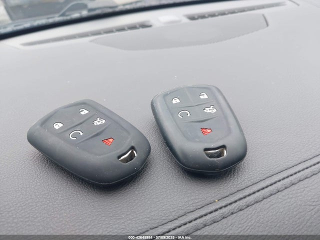 2017 CADILLAC XT5 1GYKNERS8HZ270638 Photo 10
