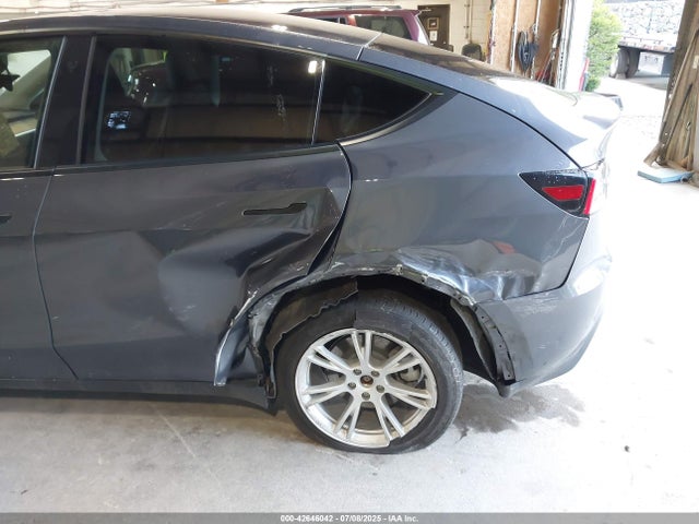 2021 TESLA MODEL Y 5YJYGDEE2MF191714 Photo 5