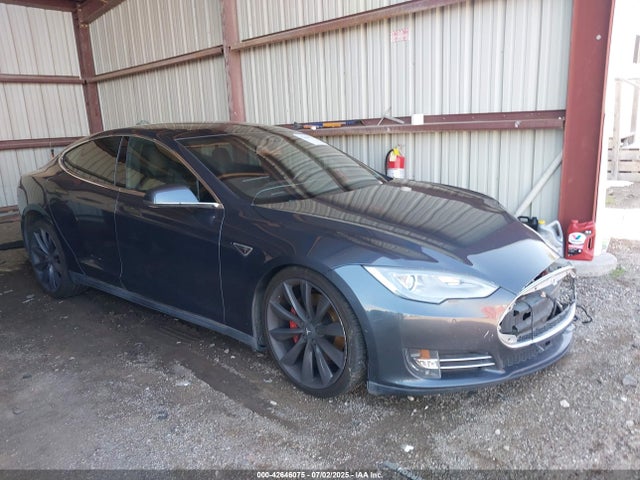 2015 TESLA MODEL S 5YJSA4H45FF080538 Photo 0