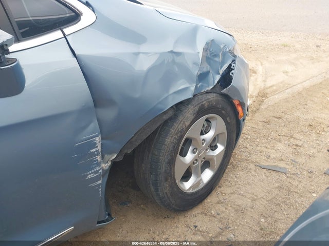 Chrysler 2017 2017 2C4RC1N79HR758253 Image 6