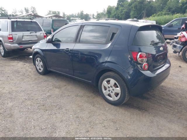 2015 CHEVROLET SONIC 1G1JA6SG7F4214749 Photo 2