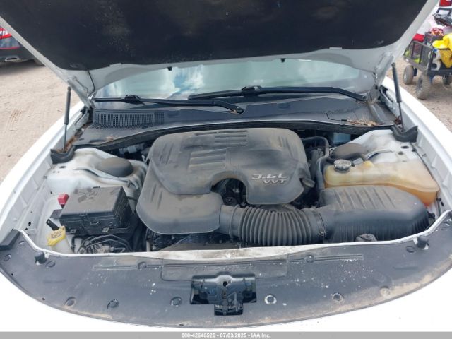 2019 DODGE CHARGER 2C3CDXBG9KH695845 Photo 9