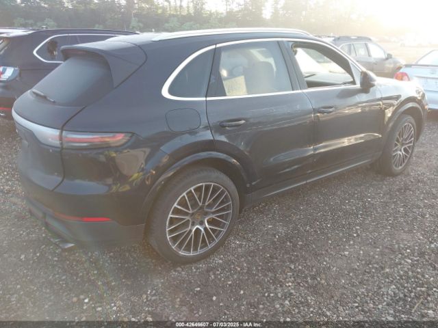 2021 PORSCHE CAYENNE WP1AA2AY5MDA01823 Photo 3
