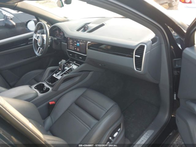 2021 PORSCHE CAYENNE WP1AA2AY5MDA01823 Photo 4