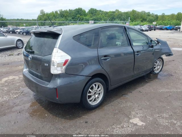 2013 TOYOTA PRIUS V JTDZN3EU4D3266115 Photo 3