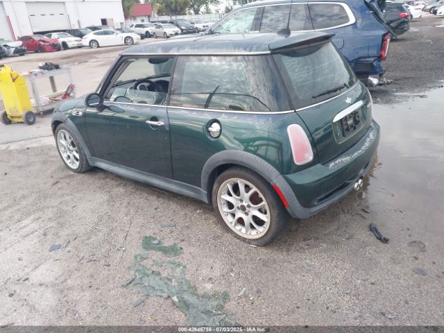 2006 MINI COOPER S WMWRE33586TJ36382 Photo 2