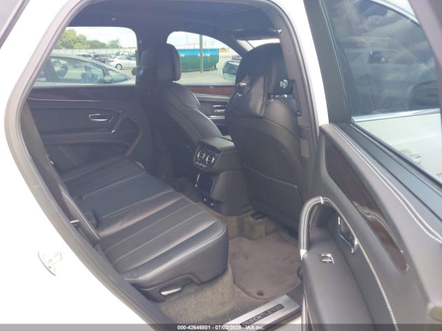 2019 BENTLEY BENTAYGA SJAAM2ZV8KC025346 Photo 7