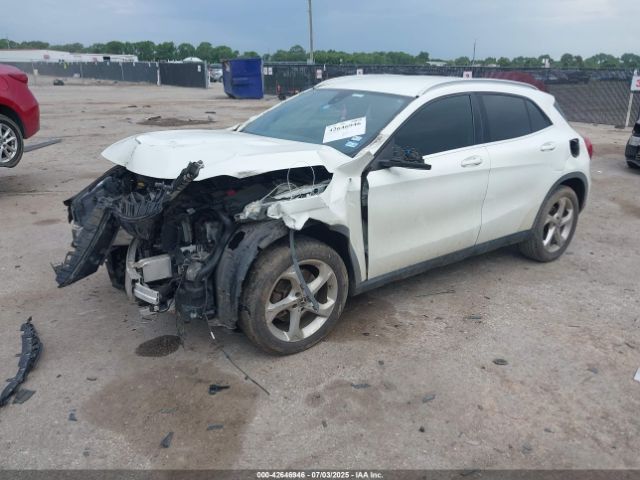 2018 MERCEDES-BENZ GLA 250 WDCTG4EB1JJ458257 Photo 1
