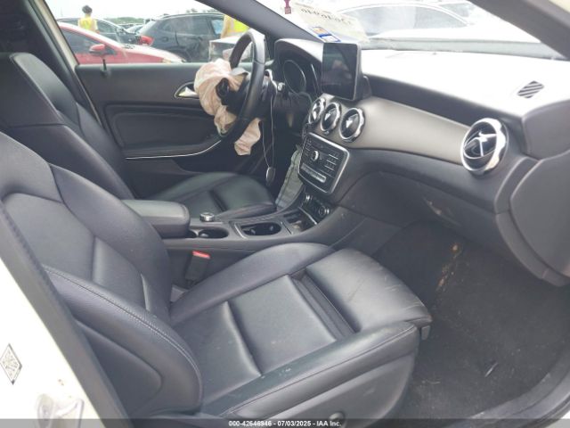 2018 MERCEDES-BENZ GLA 250 WDCTG4EB1JJ458257 Photo 4