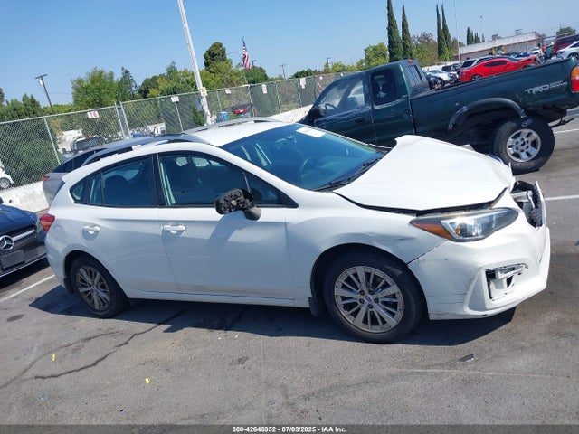 Subaru na 2017 4S3GTAB60H3708630 Image 13