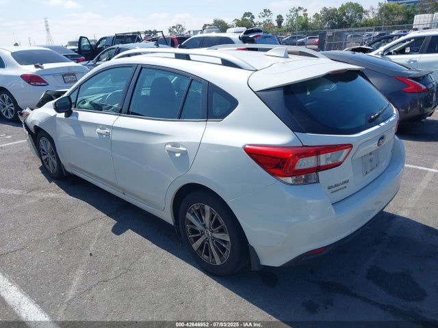 Subaru na 2017 4S3GTAB60H3708630 Image 3
