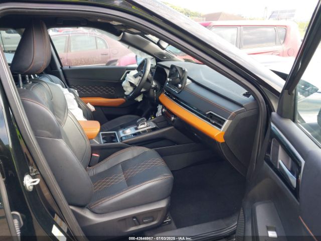 2023 MITSUBISHI OUTLANDER JA4J4VA87PZ019896 Photo 4