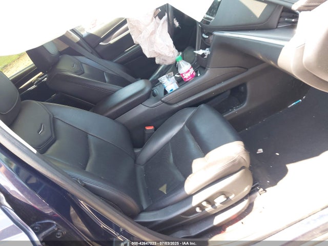 2017 CADILLAC XT5 1GYKNDRS7HZ111409 Photo 4