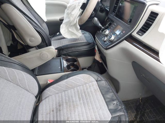2015 TOYOTA SIENNA 5TDYK3DC6FS568763 Photo 4