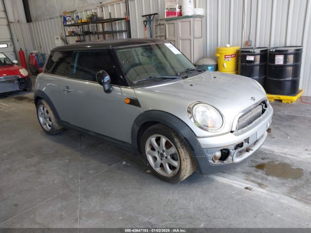 2010 MINI COOPER WMWMF3C59ATZ27469 Photo 0
