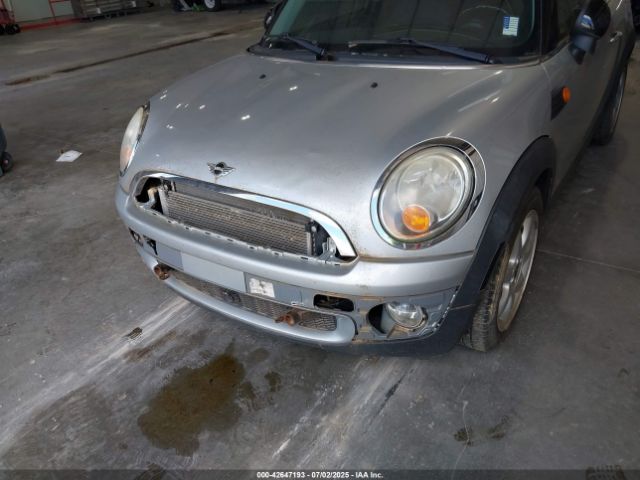 2010 MINI COOPER WMWMF3C59ATZ27469 Photo 5