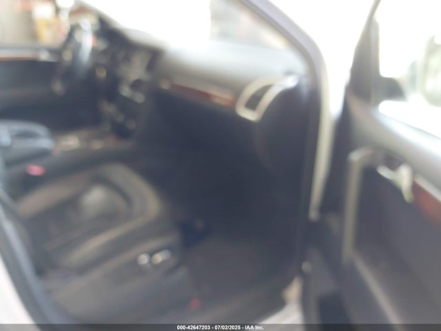 2010 AUDI Q7 WA1VMAFE2AD008608 Photo 4