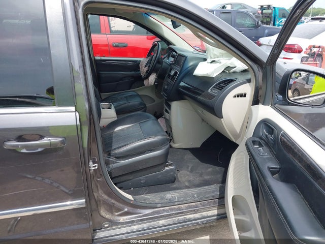 2C4RC1BG7FR716259 Chrysler Town and Country