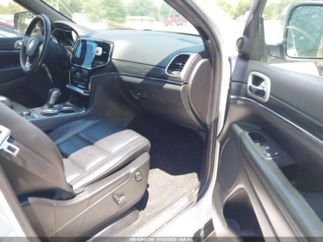 2019 JEEP GRAND CHEROKEE 1C4RJFBG7KC639074 Photo 4