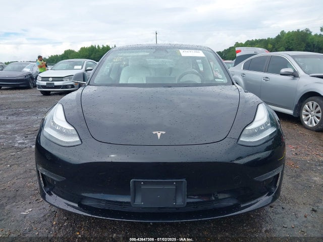 5YJ3E1EA2KF312086 Tesla 2019