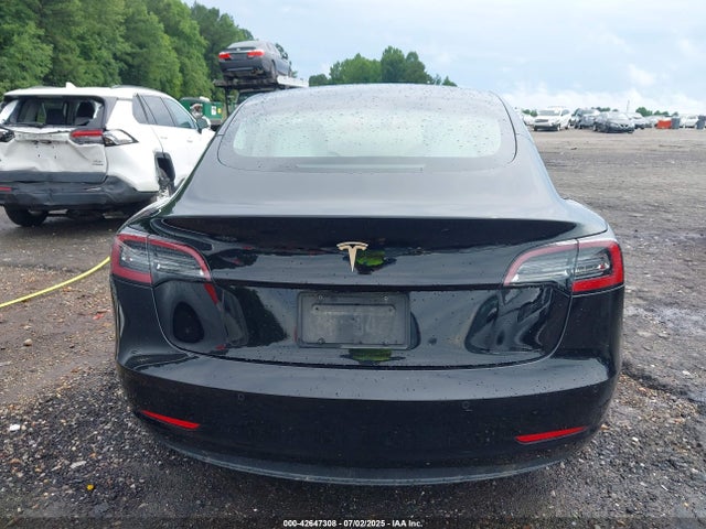 5YJ3E1EA2KF312086 Tesla 2019