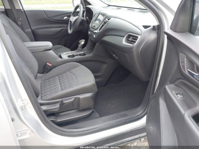 2022 CHEVROLET EQUINOX 3GNAXUEV9NL138861 Photo 4