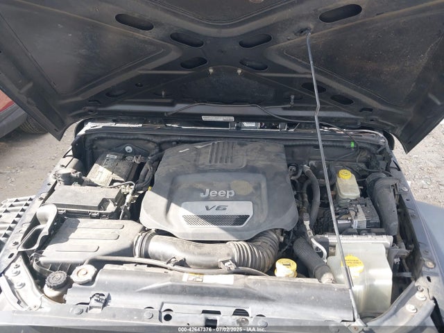 2014 JEEP WRANGLER UNLIMITED 1C4BJWDG6EL116082 Photo 9