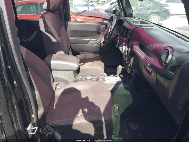 2014 JEEP WRANGLER UNLIMITED 1C4BJWDG6EL116082 Photo 4