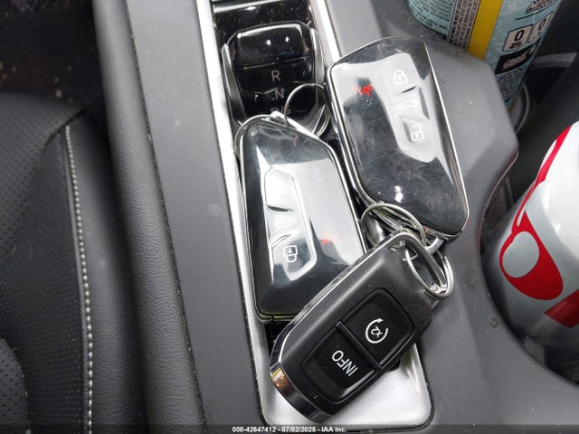 1V2DR2CA5RC614043 Volkswagen tsi