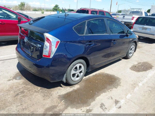 2014 TOYOTA PRIUS JTDKN3DU2E1749084 Photo 3