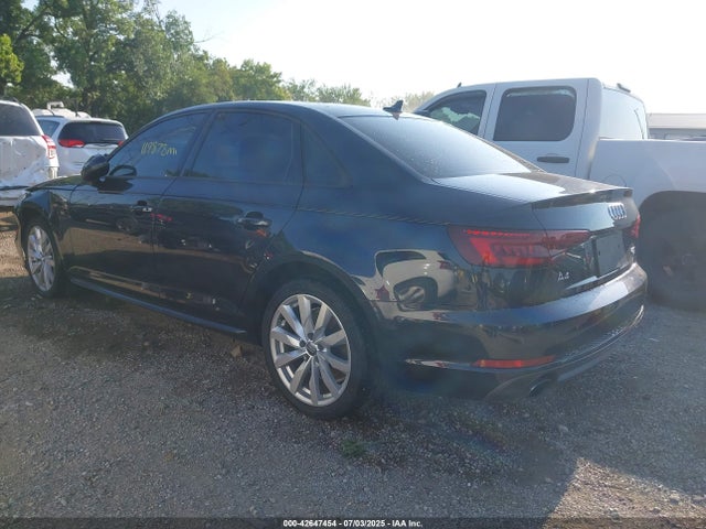 2018 AUDI A4 WAUKMAF49JA124581 Photo 2