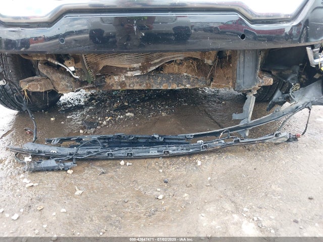 1GKKNLLS3MZ168133 GMC lgx