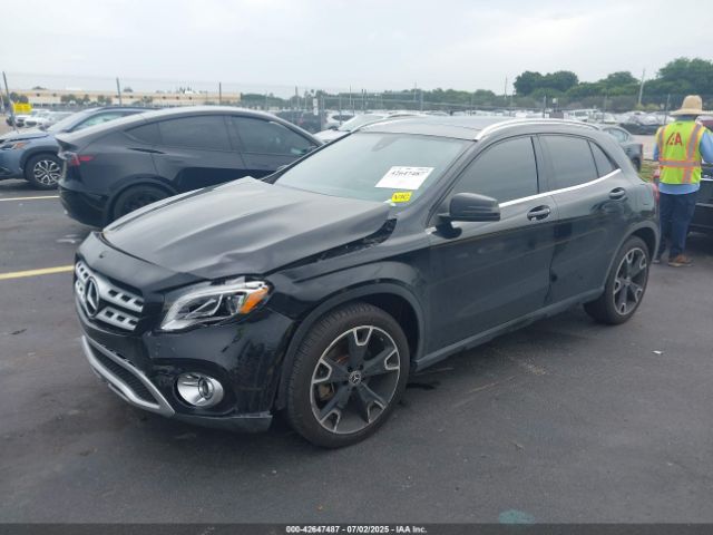 2019 MERCEDES-BENZ GLA 250 WDCTG4EB4KJ569628 Photo 1