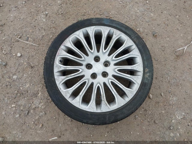 1G4GF5G32EF163193 Buick lfx