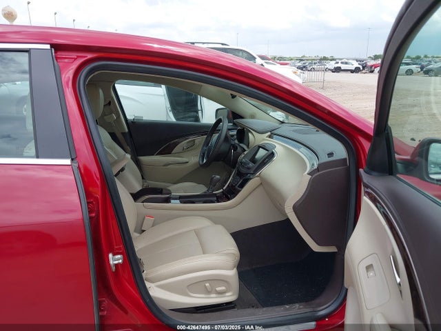 1G4GF5G32EF163193 Buick lfx