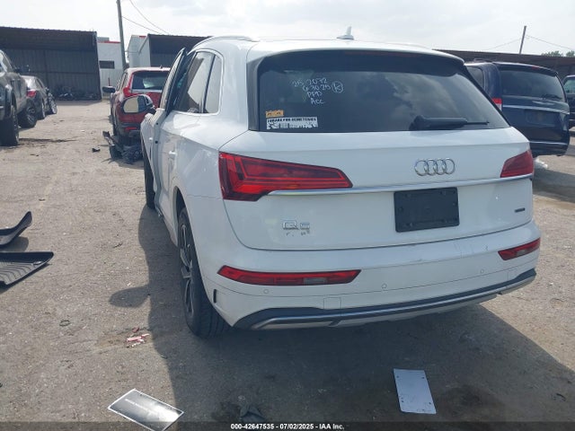 2021 AUDI Q5 WA1BAAFY2M2124140 Photo 2