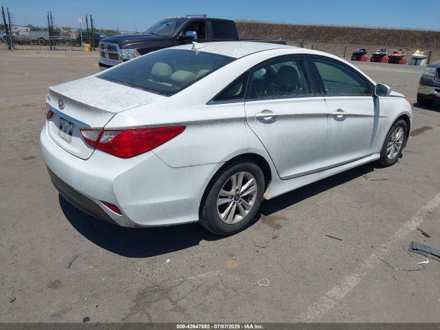 Hyundai gamma 2014 5NPEB4AC3EH843006 Image 4