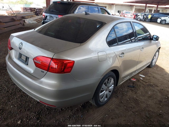 3VWD17AJ0EM309855 Volkswagen 2014