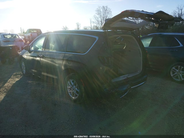 2023 CHRYSLER PACIFICA 2C4RC1BG1PR606504 Photo 2
