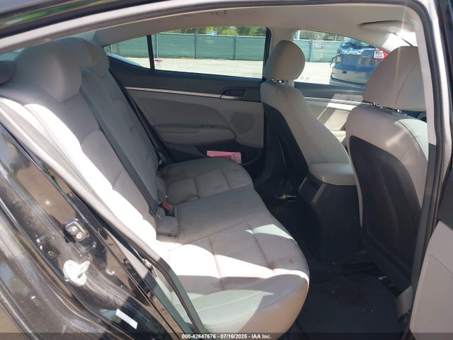 KMHD74LFXHU378881 Hyundai 2017