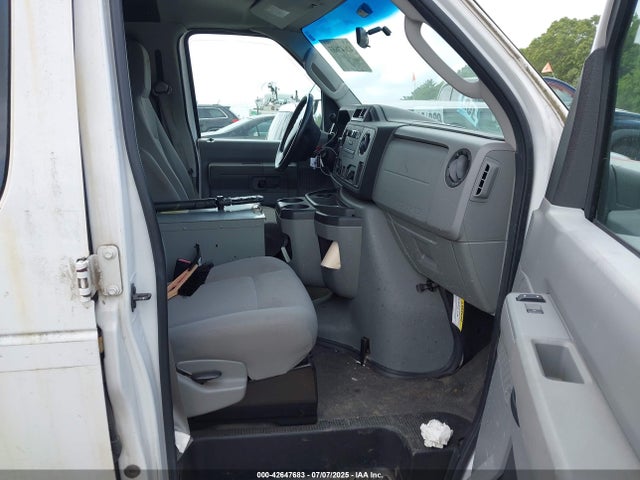 42647683 :رقم المزاد ، 1FTNE2EL1BDA18380 vin ، 2011 Ford E-250 Commercial مزاد بيع