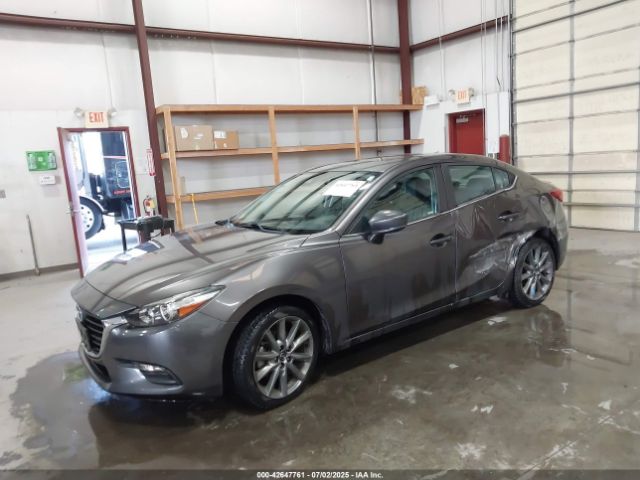 2018 MAZDA MAZDA3 3MZBN1V38JM215236 Photo 1