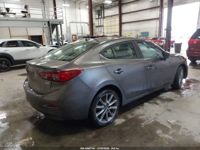 2018 MAZDA MAZDA3 3MZBN1V38JM215236 Photo 3