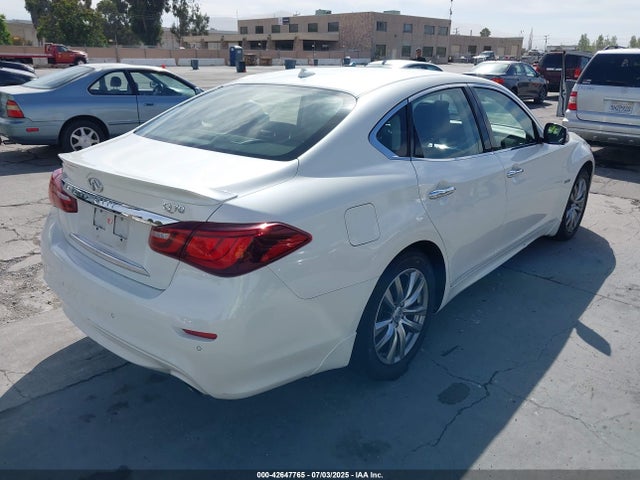 JN1EY1AP9GM470064 Infiniti 2016